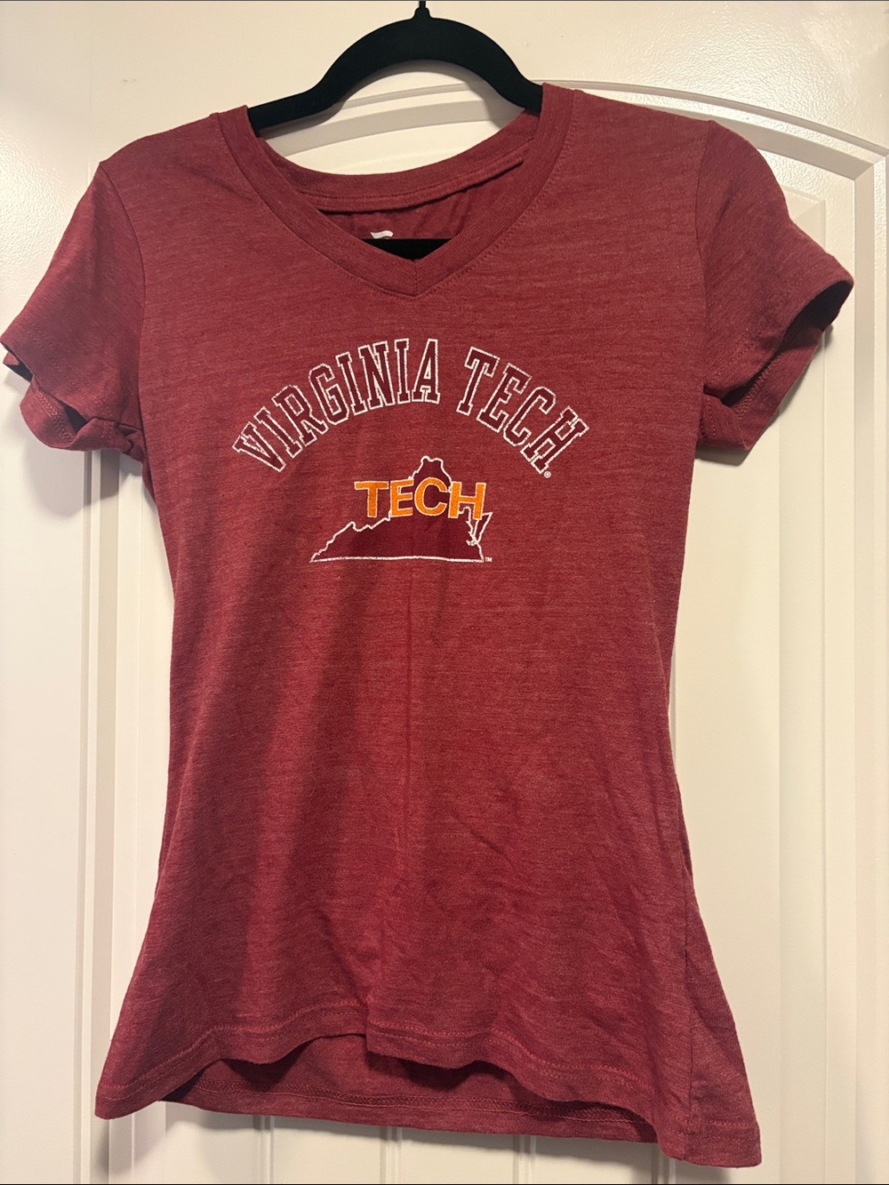 Fanatics Women's Virginia Tech Heathered Maroon V-Neck Tee